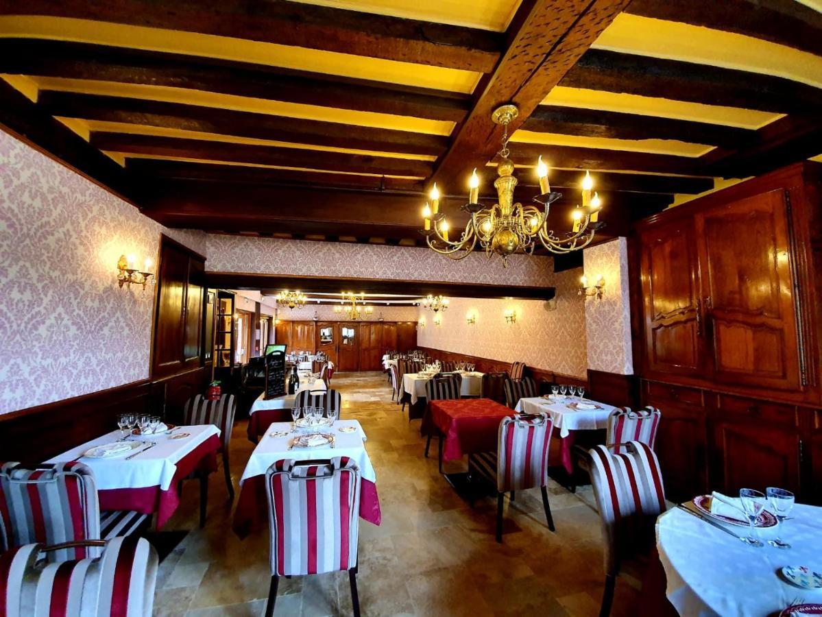 Hotel Croix Blanche de Sologne à Chaumont-sur-Tharonne Extérieur photo