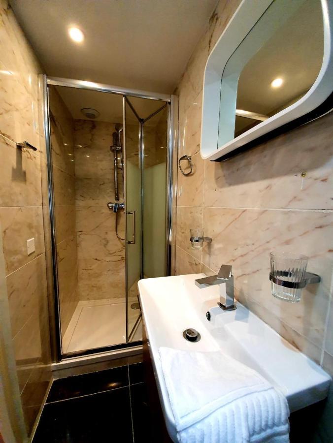 Hotel Croix Blanche de Sologne à Chaumont-sur-Tharonne Extérieur photo